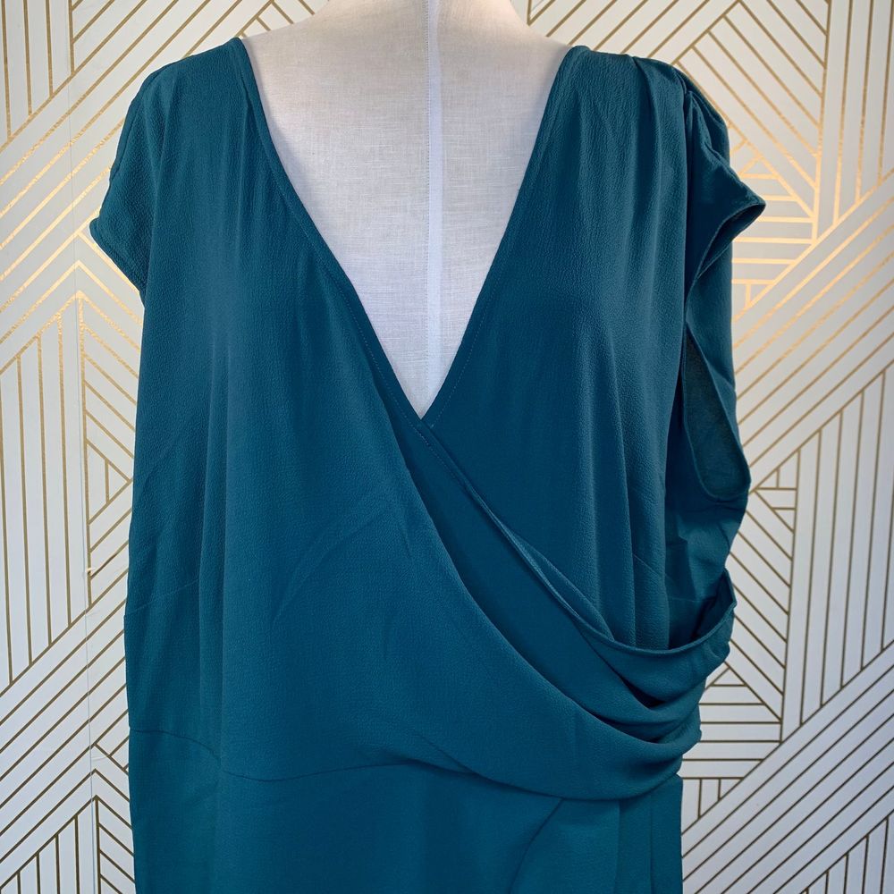 City Chic Classic Wrap Dress in Jade Green - Picture 3 of 9